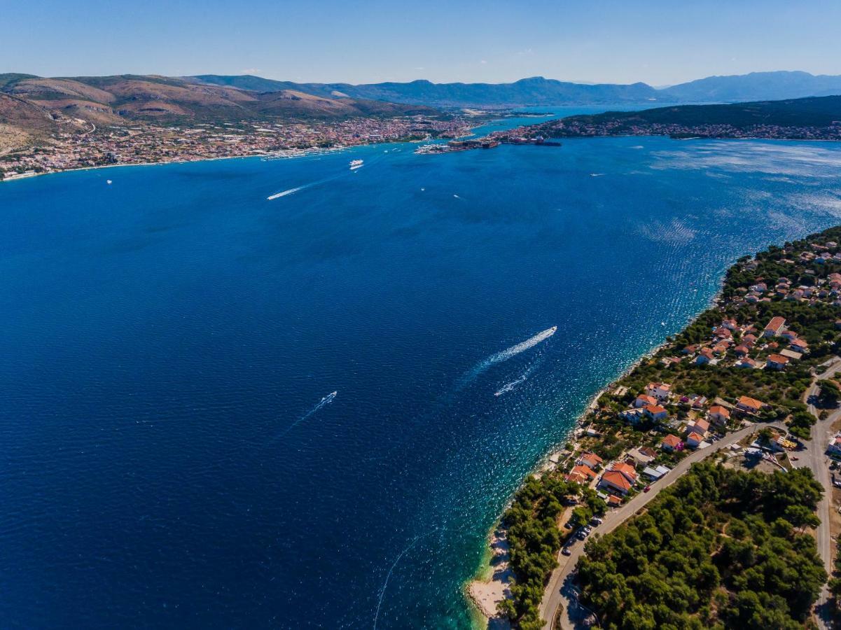 Apartments Mare Trogir Exteriör bild
