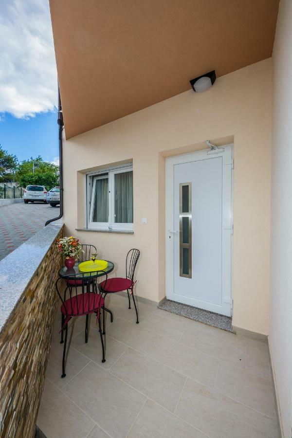 Apartments Mare Trogir Exteriör bild